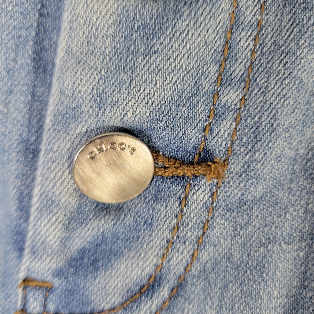 Chicos Wide Leg Crop Button Fly Denim Size 6/0.5 - Picture 5 of 9